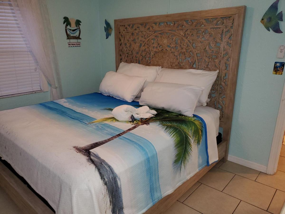 The Monterey Beach Apartahotel St. Pete Beach